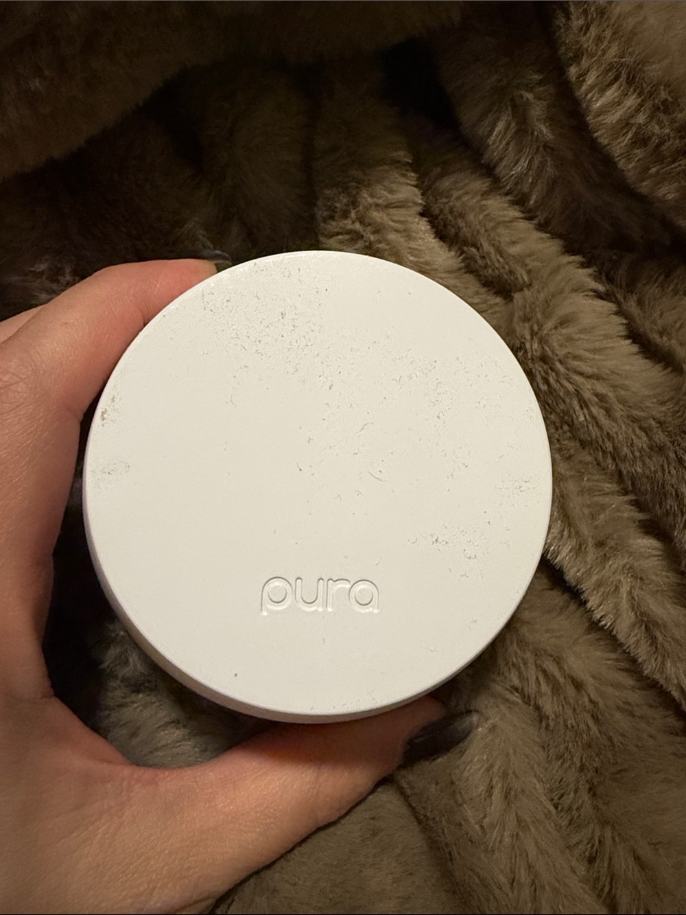 Pura Daily Hydration Moisturizer – White